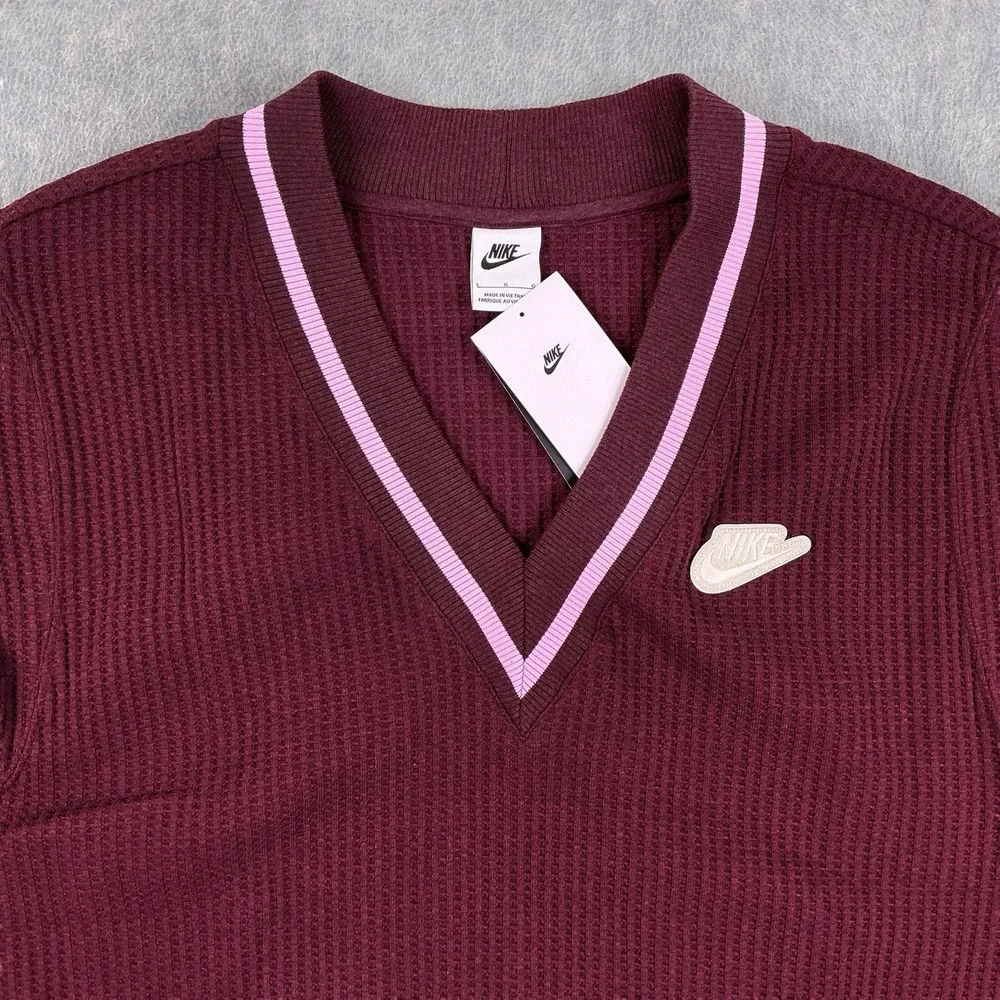 Nike Vest Women Large Burgundy‎ Sleeveless Waffle Knit Sweater M7482 Logo Preppy